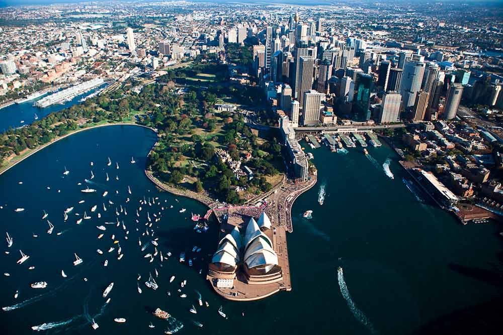The NSW government will upgrade Sydney's Circular Quay at a cost of $200 million by selling off redundant assets such as land and offices.