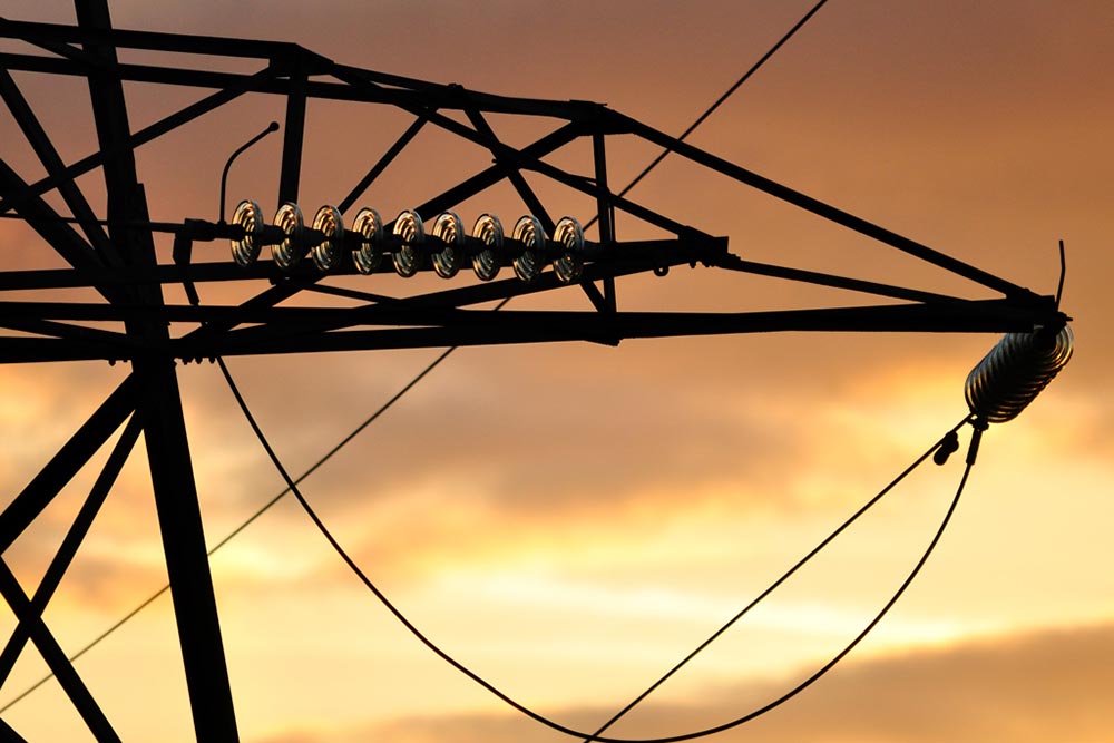 Power service company Cowell Electric has been chosen to operate and manage the supply of electricity to remote communities in South Australia.