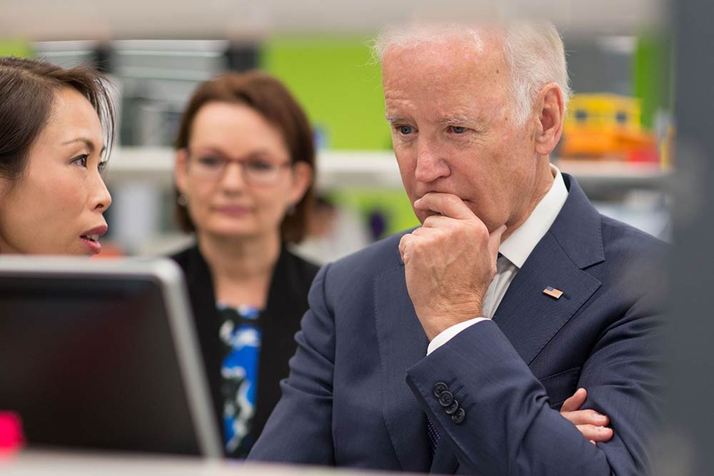 United States Vice President Joe Biden stopped by the Victorian Comprehensive Cancer Centre in his landmark tour of Australia.