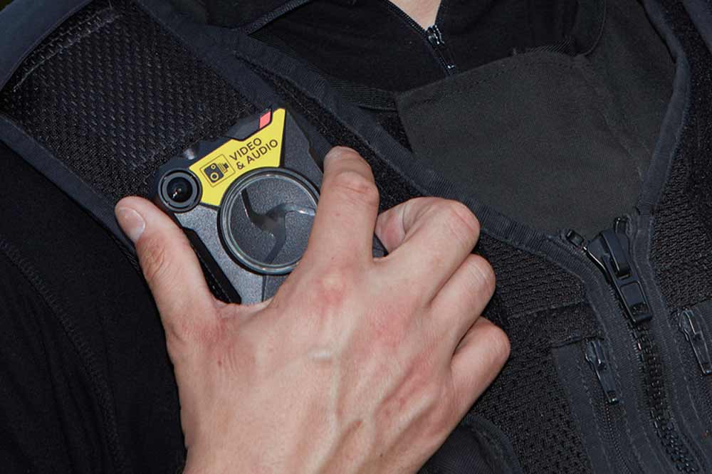 Paramedics in Victoria will now wear body cameras to help protect them from aggressive behavior and deter violence while responding to medical emergencies.